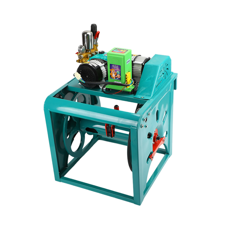 Why Should Farmers Choose an Automatic Roll Tube Sprayer for Modern Agriculture?