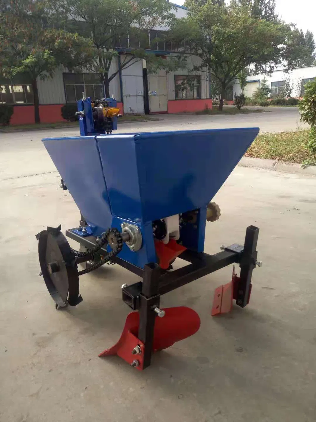 a New Generation of High Quality Agricultural Equipment Potato Seeding Machine