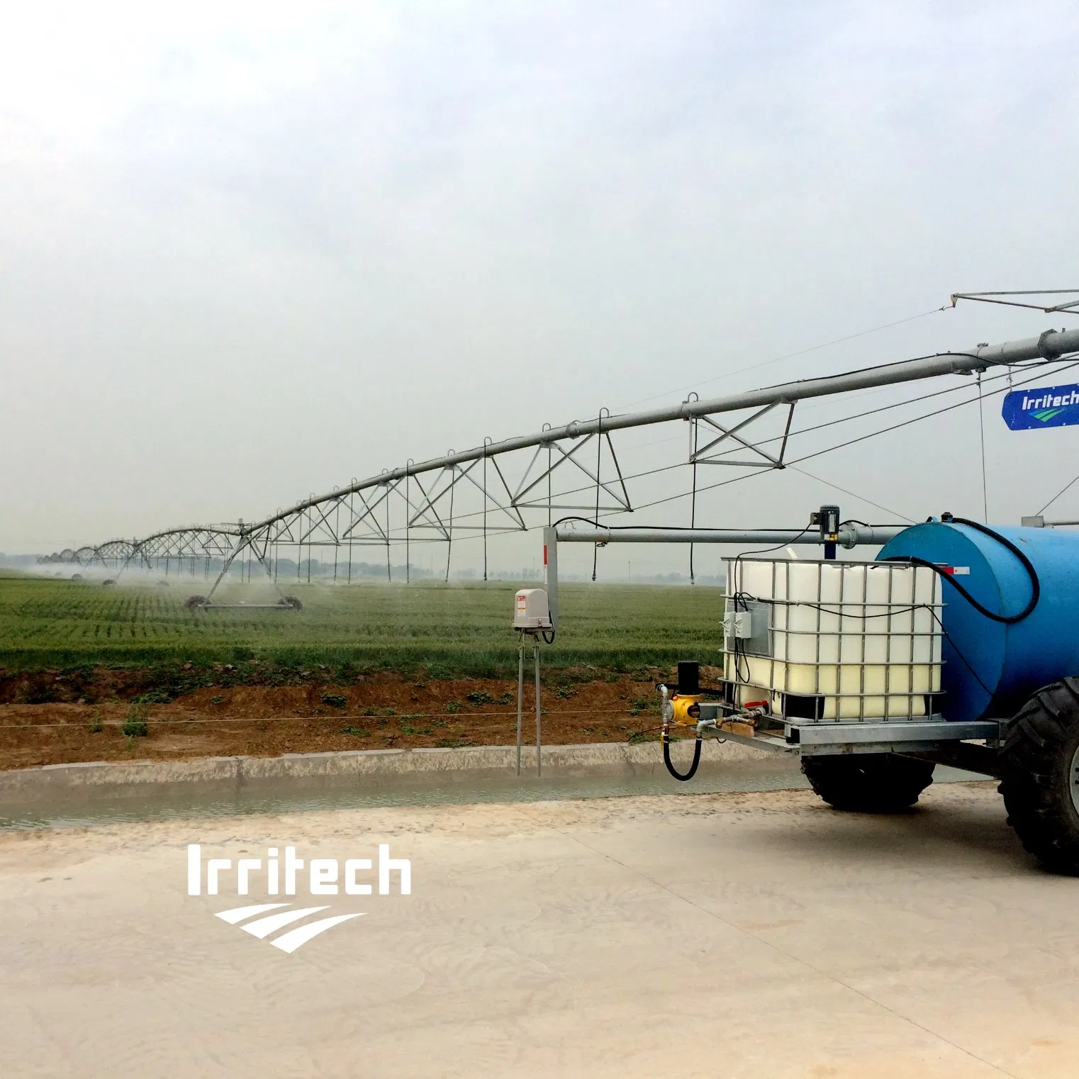 Afko Center Pivot Gearbox 740UV 16.9-24 Tires Hot DIP Galvanized