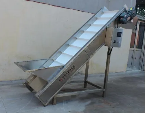 Great Demand Chicken Feet Boneless / Automatic Chicken Feet Peeling Cleaning Machine / Chicken Feet Paws Machine