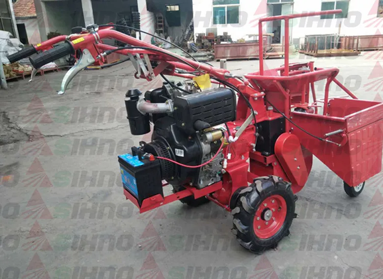 Hot Sale Walking Tractor Mini Corn Harvester/Maize Harvesting Machine
