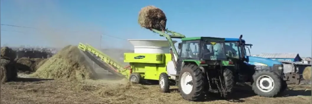 Hot Selling 2-3t/H Square Round Grass Hay Bale Crusher Electric Alfalfa Straw Bales Shredder for Sale