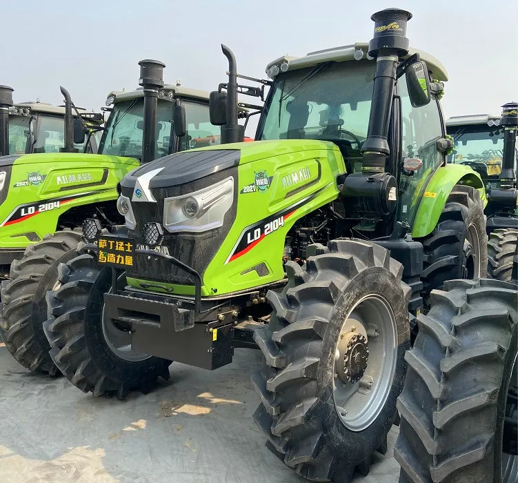 South Africa Hot Sale 4X4wd Farmer Tractor 220HP Power Tiller SD2204 Farm Tractor Big Size Agricultural Machinery Compact Tractor