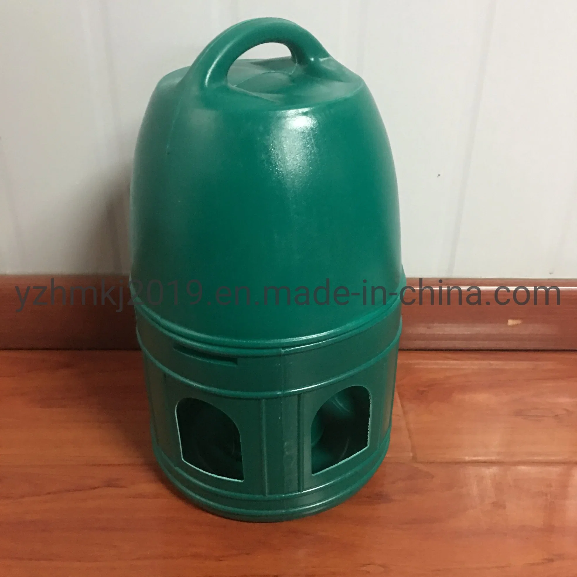 Top Selling Poultry Products Poultry Chicken 5L Pigeon Water Drinkers