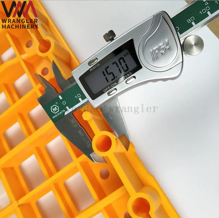 Turnover Plastic Duck/Chicken/Pigeon Basket Transport